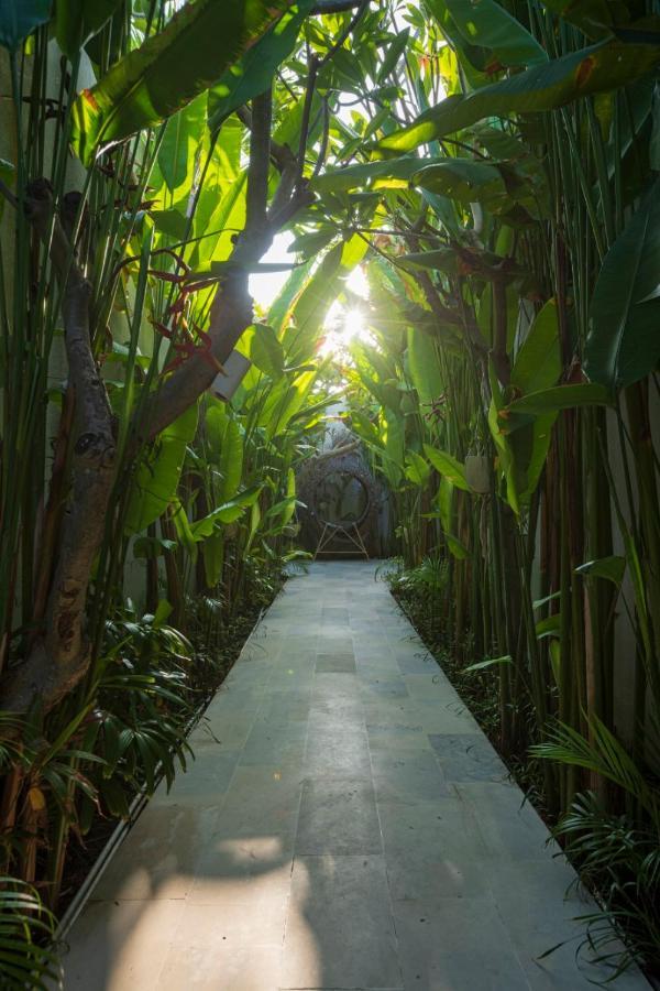 Astera Villa Seminyak By Ini Vie Hospitality Екстер'єр фото