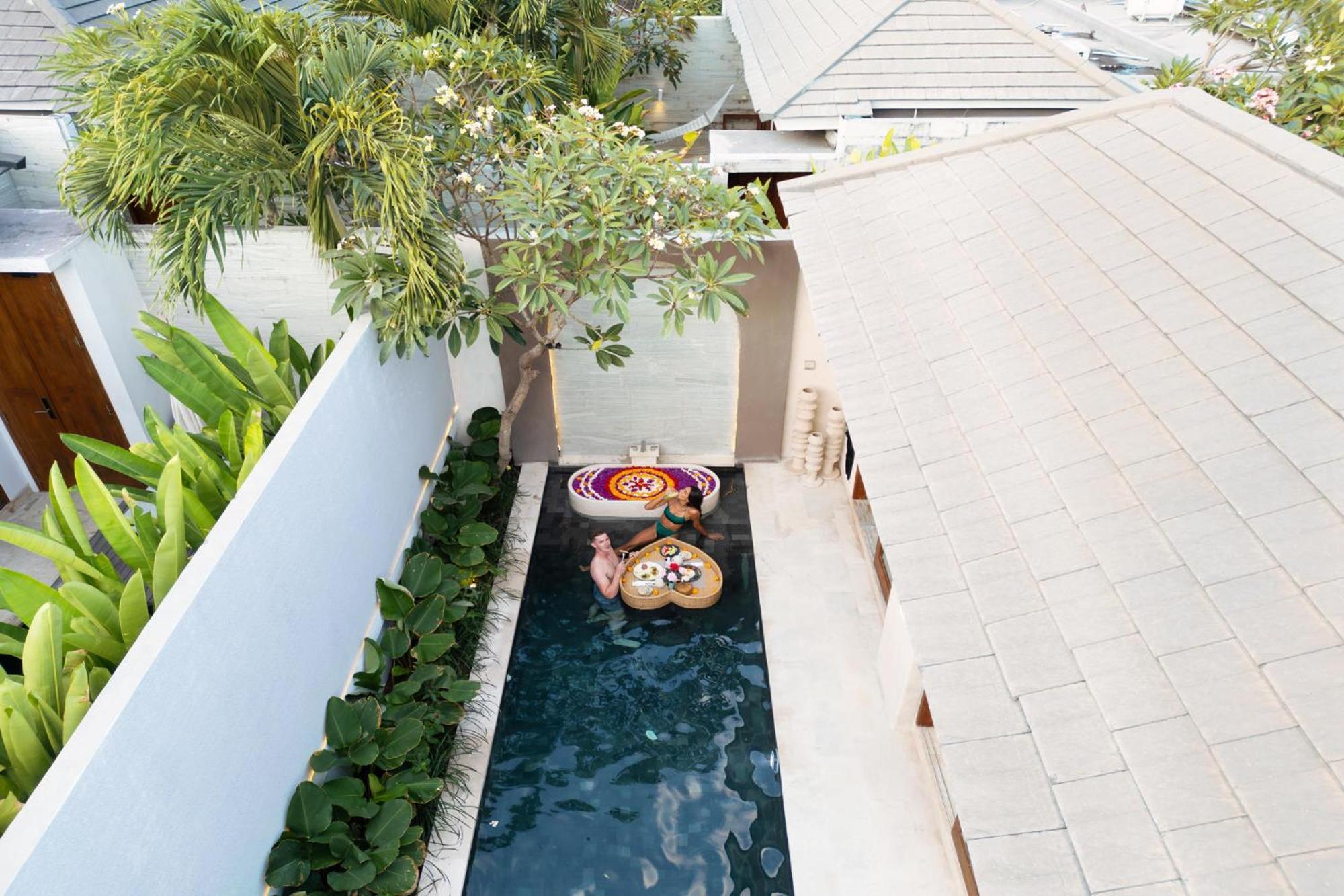 Astera Villa Seminyak By Ini Vie Hospitality Екстер'єр фото