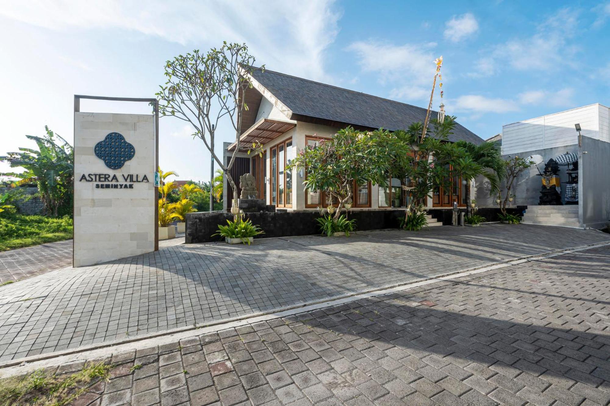 Astera Villa Seminyak By Ini Vie Hospitality Екстер'єр фото